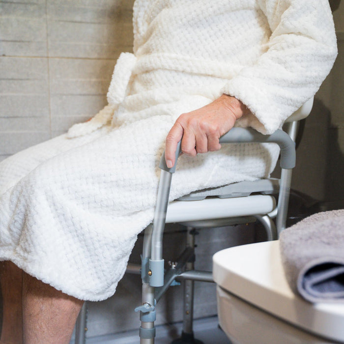 How to Shower a Person in a Wheelchair 🦽🚿