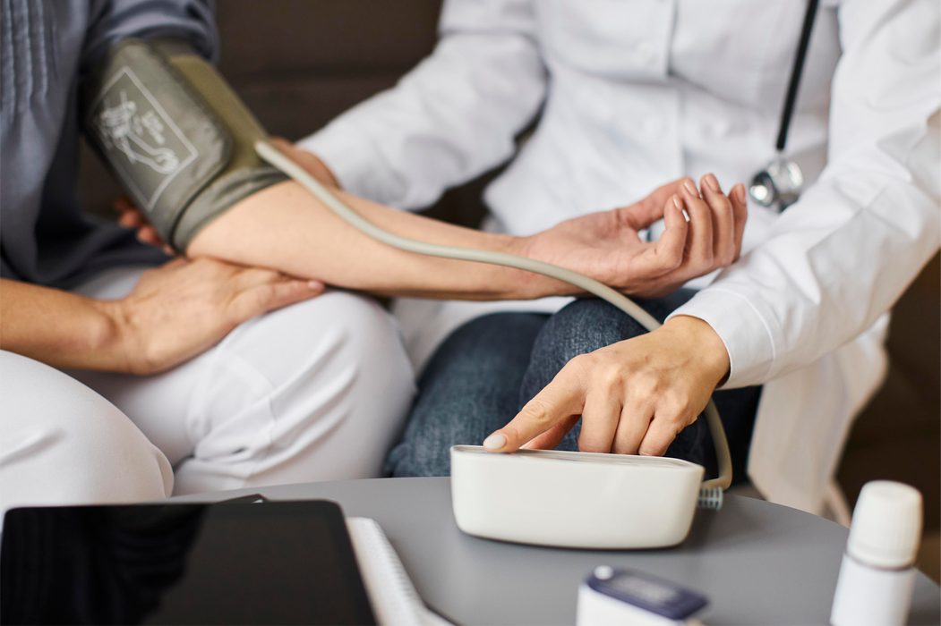 automatic-arm-blood-pressure-monitor-omron-m3-ortoprime-uk