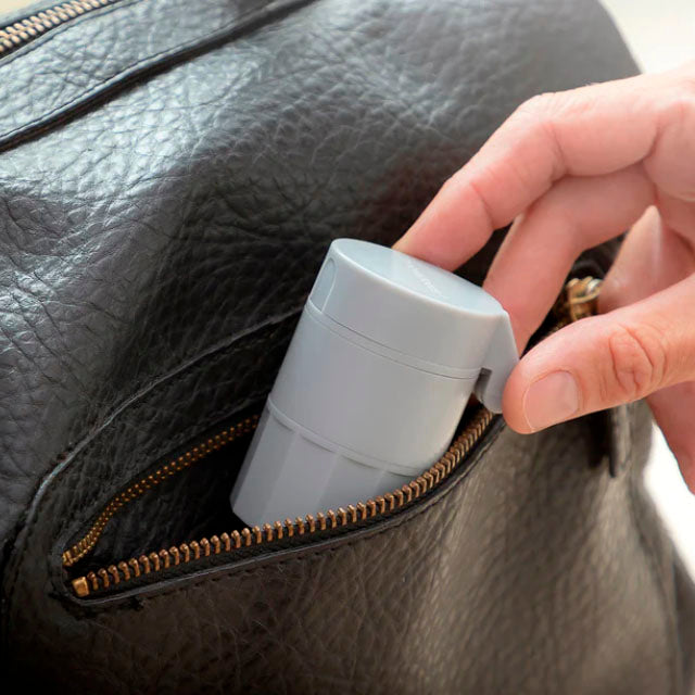 easy-grip-daily-pill-organiser-with-cutter-and-crusher-ortoprime-uk
