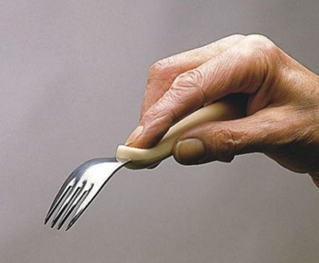non-slip-handle-cutlery-set-ortoprime-uk