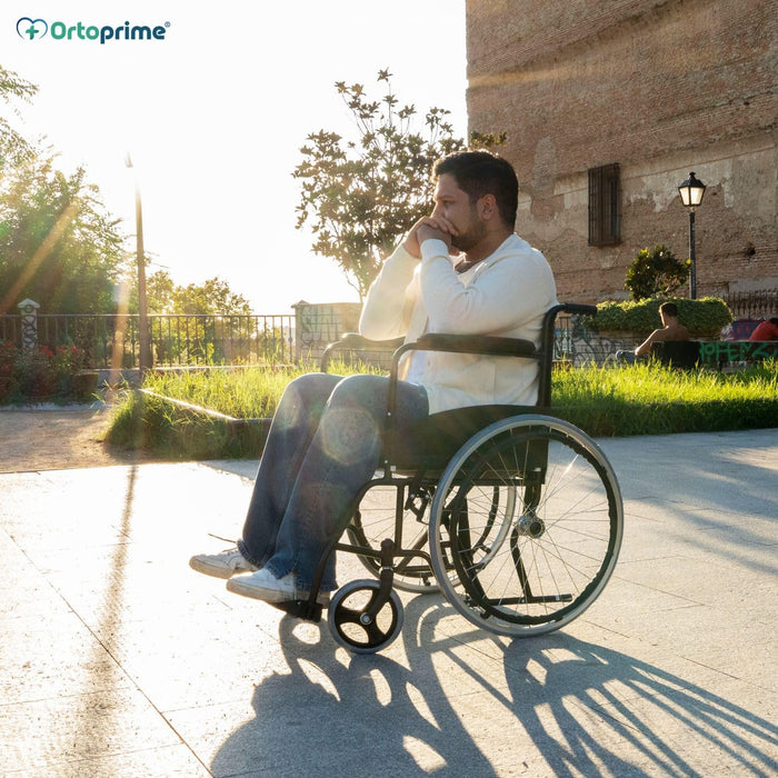 Lightweight Self-Propelling Folding Wheelchair for Adults